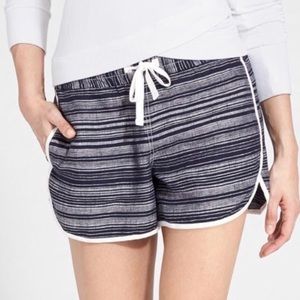 Athleta size 4 linen shorts